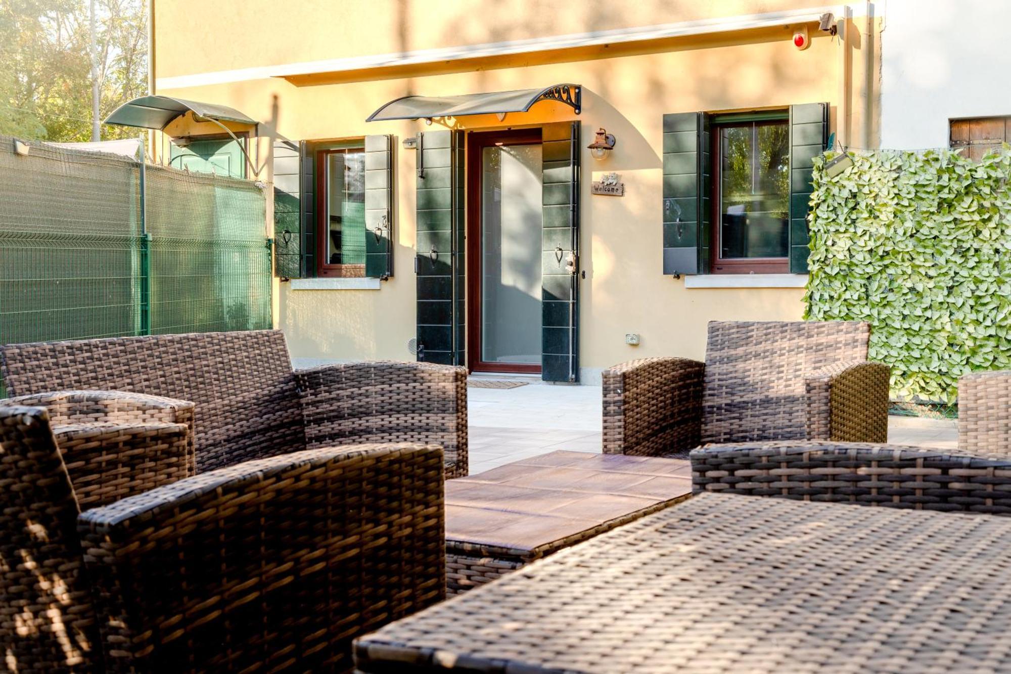 Venice Garden Free Parking - A 15 Min Da Venezia Apartment
